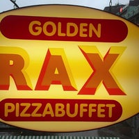 Photo taken at Golden Rax Pizzabuffet by Roman on 6/14/2013