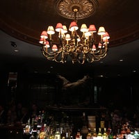 12/10/2016 tarihinde Mary Ellen W.ziyaretçi tarafından Bull &amp;amp; Bear Steakhouse'de çekilen fotoğraf