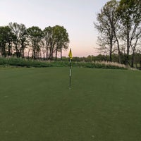 Foto diambil di Hermitage Golf Course oleh Danielle F. pada 4/23/2022