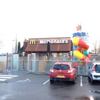 รูปภาพถ่ายที่ McDonald&amp;#39;s โดย Johan P. เมื่อ 12/12/2015