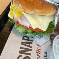 Photo taken at The Habit Burger Grill by A_R_Me on 5/2/2022