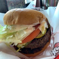 10/4/2021にA_R_MeがBetty Burgersで撮った写真