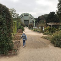 Photo taken at Jardin de l&amp;#39;École de Botanique by Spakeeva on 10/29/2018