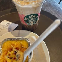 Foto tirada no(a) Starbucks por Tiffany H. em 2/24/2021