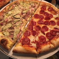 Photo taken at Dewey&amp;#39;s Pizza by Keren G. on 10/22/2019