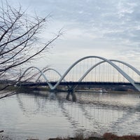 Photo taken at Frederick Douglass Memorial Bridge by Satoko on 1/2/2023