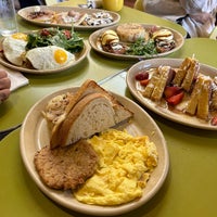 Photo taken at Snooze, an A.M. Eatery by Abdulkarim M. on 7/4/2023