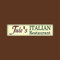 Foto scattata a Jule&amp;#39;s Italian Restaurant da Jule&amp;#39;s Italian Restaurant il 5/21/2016