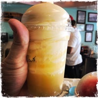Photo taken at Hula Girls Shave Ice, Dole Whip &amp;amp; Hand Made Ice Cream by Stephen D. on 8/27/2017