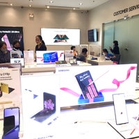 Photo taken at Samsung Shop by Chu C. on 1/2/2021