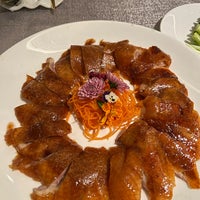 Foto diambil di Silk Road Chinese Restaurant oleh Chu C. pada 1/2/2023