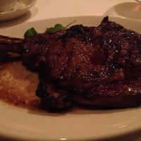 Photo taken at Morton&amp;#39;s The Steakhouse by Oanh L. on 5/15/2013