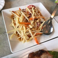 Photo taken at Som Tum Khun Khan by Porziie M. on 1/24/2020