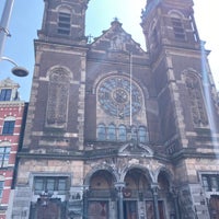 Photo taken at Basiliek van de Heilige Nicolaas (Nicolaaskerk) by Cintain 昆. on 5/22/2023