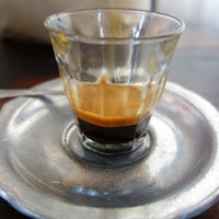 4/11/2013にProject Latte: a NYC cafe culture guideがLarry&amp;#39;s Ca Pheで撮った写真