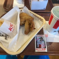 Photo taken at KFC by もりん又 on 3/5/2022