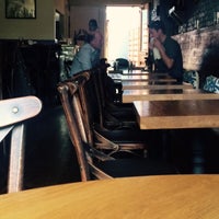 4/18/2015 tarihinde Cicely O.ziyaretçi tarafından Bar San Miguel'de çekilen fotoğraf
