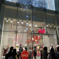 H M Clothing Store In 原宿