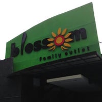 Review Blossom Factory Outlet