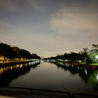 Photo taken at ทะเลสาบสวนนวมินทร์ภิรมย์ by Boy T. on 10/1/2022