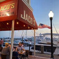 Foto diambil di Jaco&amp;#39;s Bayfront Bar &amp;amp; Grille oleh J C. pada 5/22/2020