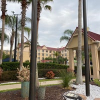 Foto diambil di Residence Inn Orlando Convention Center oleh J C. pada 6/19/2021