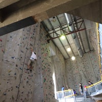 9/19/2015에 Zain B.님이 Camp5 Indoor Climbing - 1Utama Shopping Center에서 찍은 사진