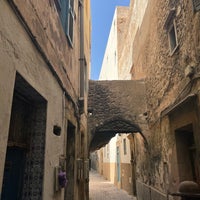 Photo taken at Medina d&amp;#39;Essaouira by Zain B. on 10/8/2023