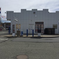 Photo taken at White Castle by Vinny R. on 4/16/2015