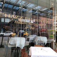 Das Foto wurde bei Chazz Palminteri Italian Restaurant von Michael L. am 4/23/2022 aufgenommen