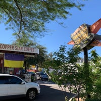 Foto diambil di Copper Star Coffee oleh Erik R. pada 9/19/2022