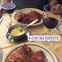 รูปภาพถ่ายที่ Cantina Roperto โดย Maura B. เมื่อ 10/14/2017