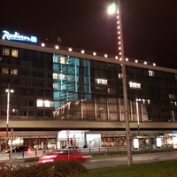Photo taken at Radisson Blu Hotel Leipzig by Louis C. on 12/12/2017
