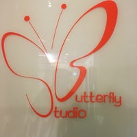 รูปภาพถ่ายที่ Butterfly Studio Salon โดย Christine A. เมื่อ 3/22/2017
