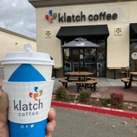 รูปภาพถ่ายที่ Klatch Coffee - San Dimas โดย PT เมื่อ 3/25/2021