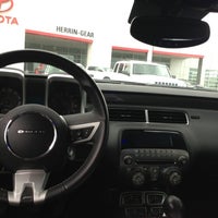 3/31/2013에 Janelle M.님이 Herrin-Gear Toyota에서 찍은 사진