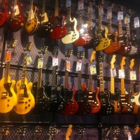 Photo taken at Guitar Center by Alessandra on 11/24/2012