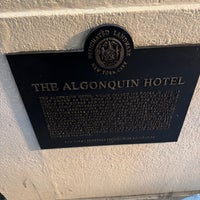 รูปภาพถ่ายที่ The Algonquin Hotel, Autograph Collection โดย Kevin H. เมื่อ 2/5/2024