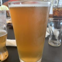 Photo taken at Boathouse Beer Co. &amp;amp; Boozery by Chad W. on 7/28/2022