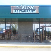 5/25/2016에 The Vine Restaurant님이 The Vine Restaurant에서 찍은 사진