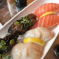 Foto diambil di Sushi Zone oleh Sara W. pada 4/23/2022