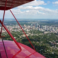 รูปภาพถ่ายที่ Austin Biplane โดย Austin Biplane เมื่อ 5/25/2016