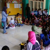 Photo taken at SMA Negeri 6 Surabaya by Yusdi R. on 3/3/2013