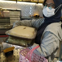 Photo taken at Michelle Bakery by Rendesqa W. on 12/27/2021