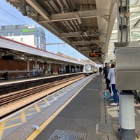 Photo taken at Platform 4 (W&#39;bound Elizabeth Line) by Rozale C. on 5/29/2023