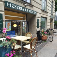 6/18/2016 tarihinde Patricio R.ziyaretçi tarafından Pizzeria La Fiorita'de çekilen fotoğraf
