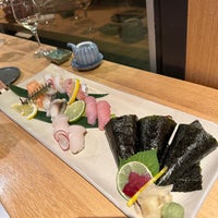9/26/2023 tarihinde Dante C.ziyaretçi tarafından Myo Sushi Bar'de çekilen fotoğraf