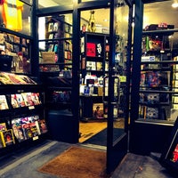 Photo taken at Book Soup by Damla Ç. on 11/7/2014