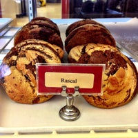 1/3/2013にJeremy W.がCrumbles Cookies Bakeryで撮った写真