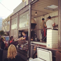 Photo taken at Off the Grid: Hayes Valley @ Proxy by Ros H. on 9/16/2012